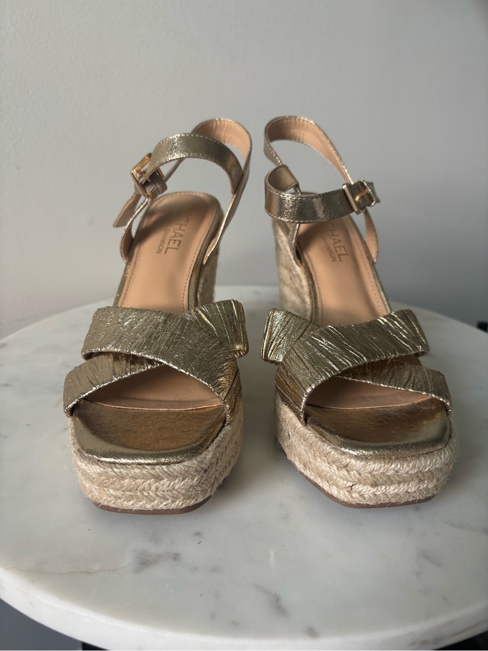 MICHAEL Michael Kors Arielle Gold Wedge size 7-4 inches Heel Espadrille 204542